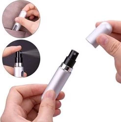 MaxedMore Navulbare Parfumverstuiver 5ml Rood/Licht Roze/ Oranje/Groen/ Blauw/ Grijs - 65 Keer Spraybare Parfum Verstuiver - Hervulbaar Tasverstuiver Voor Parfum - Meeneem Mini Geur Flesje Voor Op Reis - Lipstick Formaat Navulbaar Parfumflesje -Luxe Geur Verkoopwinkel 1187x1200 4