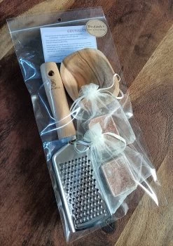 2 Amberblokjes - Geurblokjes - Incl - Schaaltje - Rasp - Organza Zakjes - Geschenkset Vrouwen 11 2 Amberblokjes - Geurblokjes - Incl - Schaaltje - Rasp - Organza Zakjes - Geschenkset Vrouwen -Luxe Geur Verkoopwinkel 848x1200 3